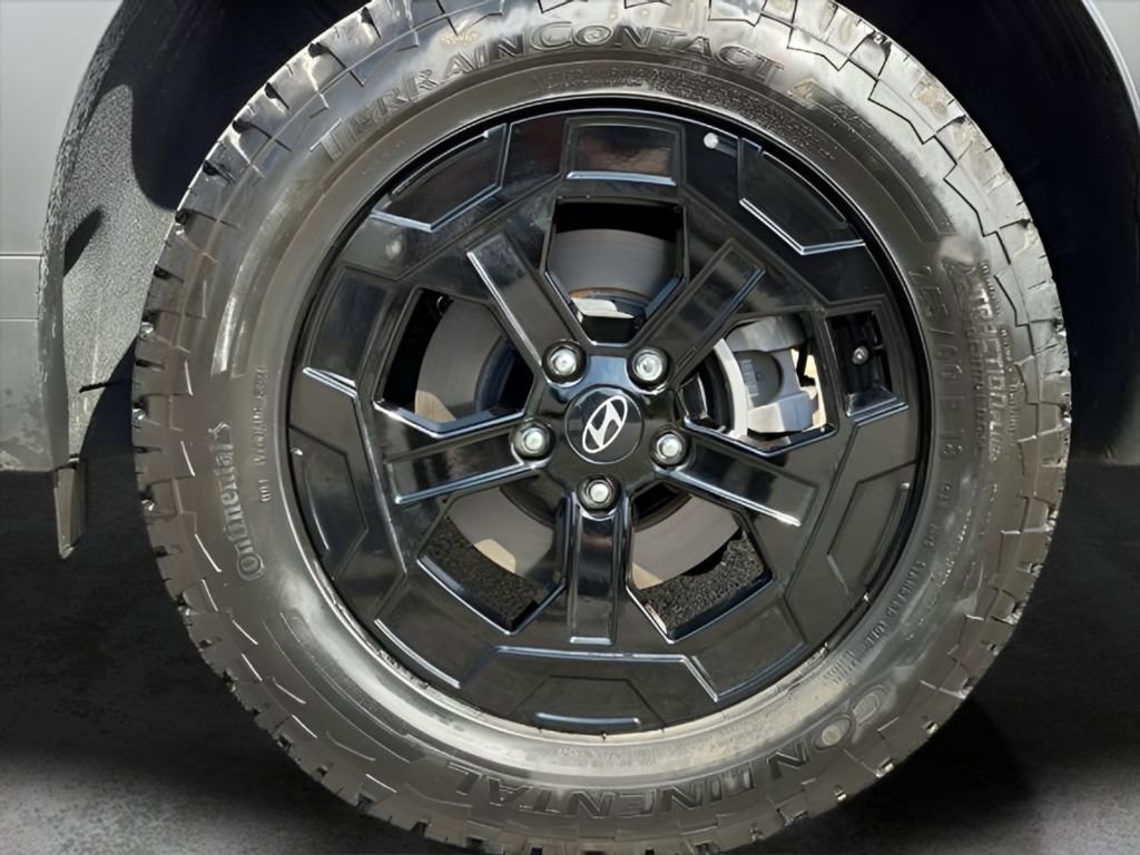 Used 2025 Hyundai Santa Fe XRT image 16