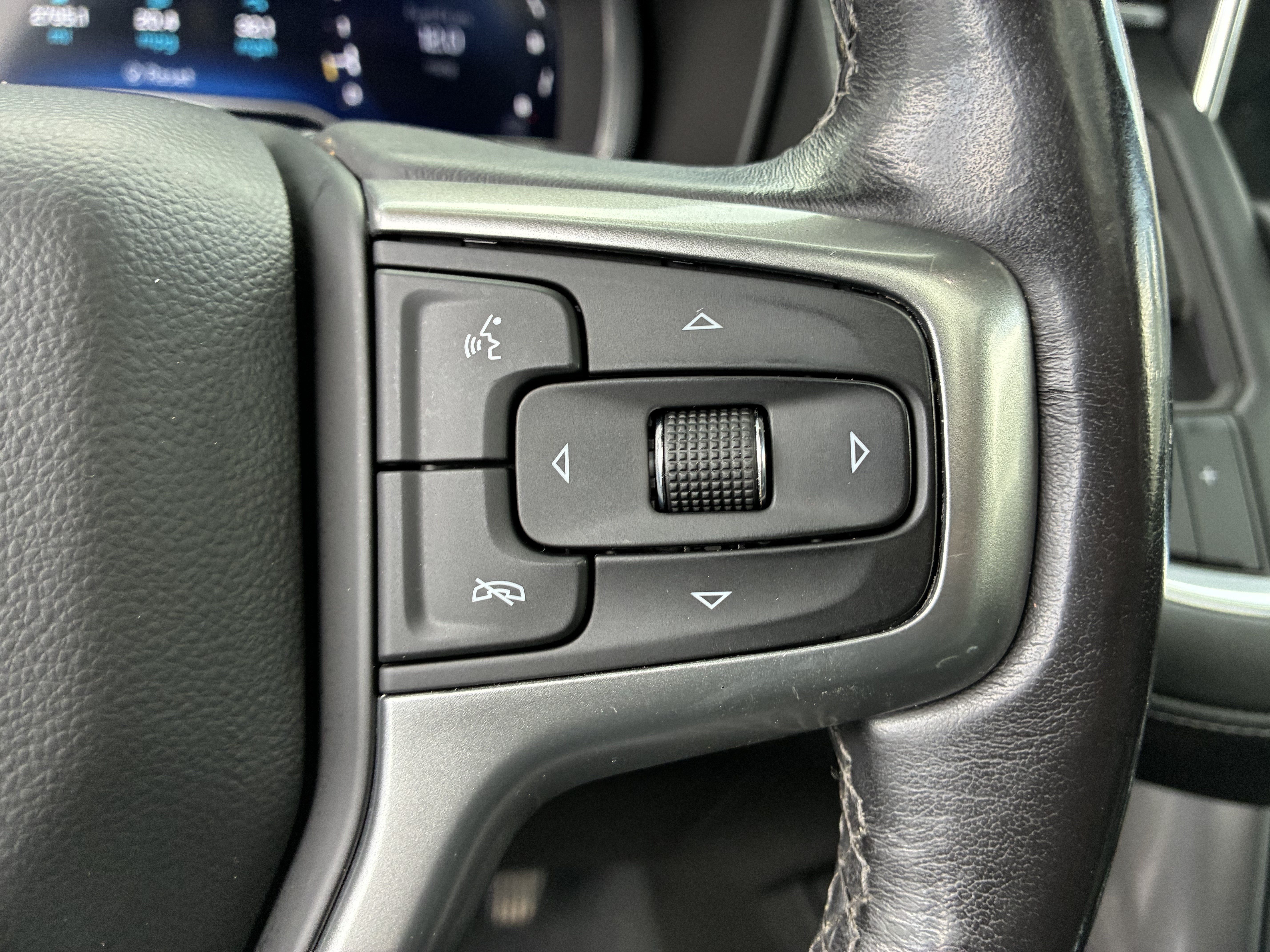 Used 2022 Chevrolet Tahoe LT w/ LT Signature Package AWD/4WD image 30