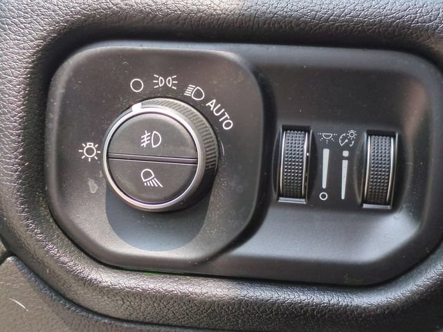 Used 2019 RAM 1500 Big Horn AWD/4WD image 17