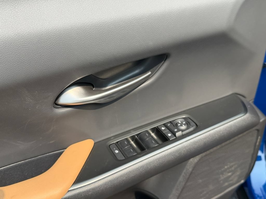 Used 2025 Lexus UX 300h AWD w/ Accessory Package (Z1) image 13