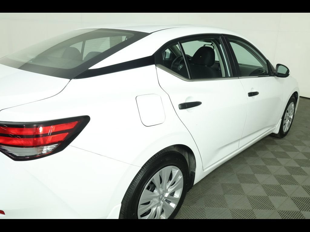Used 2025 Nissan Sentra S FWD image 17