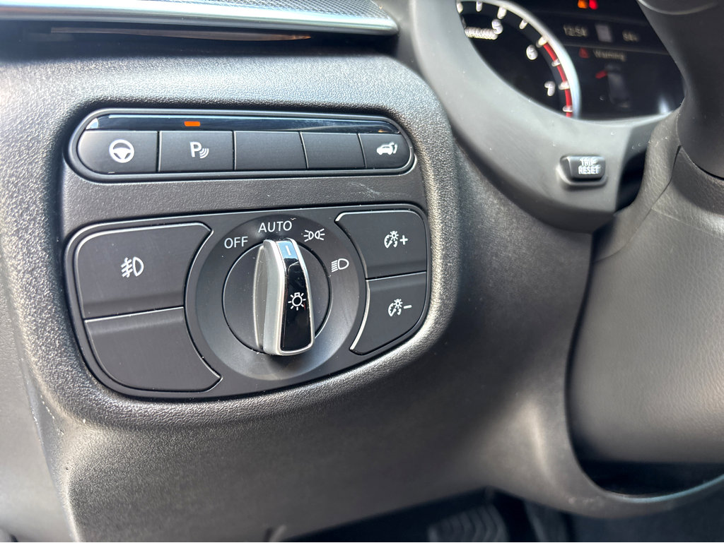 Used 2023 INFINITI QX50 Sport image 11