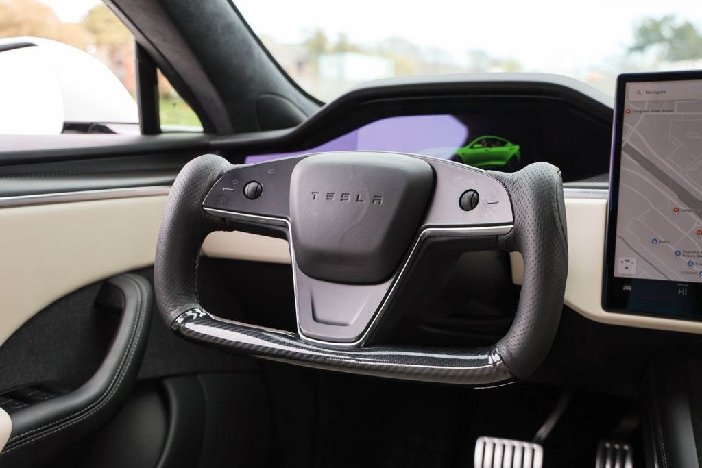 Used 2022 Tesla Model S Plaid image 31