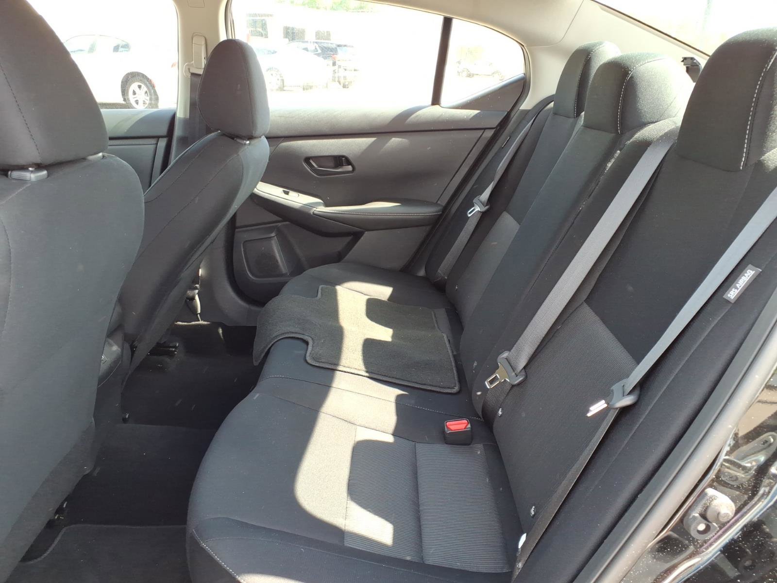 Used 2025 Nissan Sentra SV FWD image 17