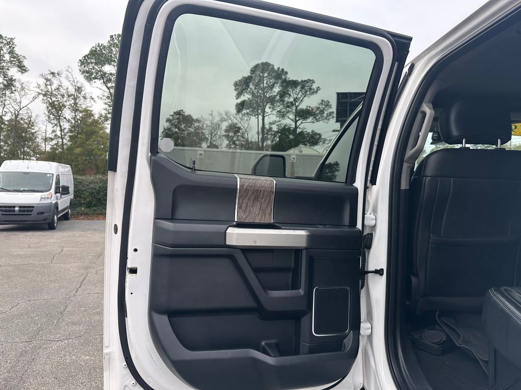 Used 2019 Ford F250 Lariat w/ Lariat Ultimate Package image 30