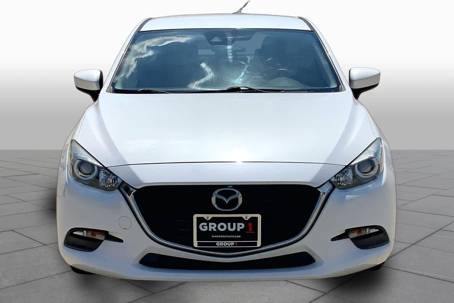 Used 2018 MAZDA MAZDA3 Sport FWD image 4