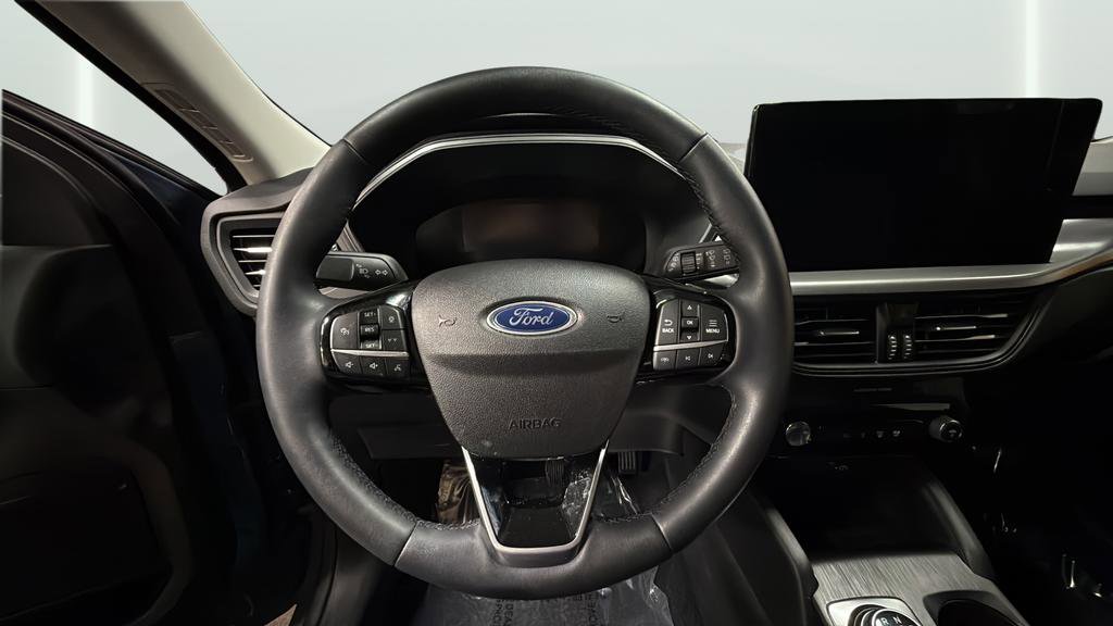 Used 2023 Ford Escape SE image 15