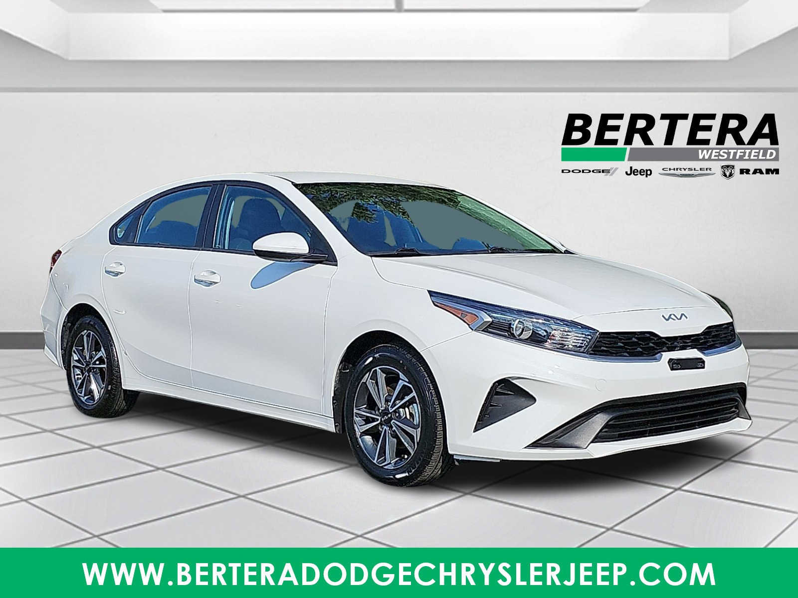 Used 2024 Kia Forte LXS FWD image 1