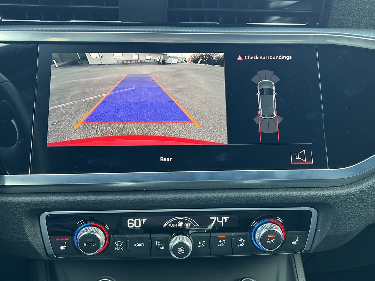 Used 2024 Audi Q3 2.0T Premium image 4