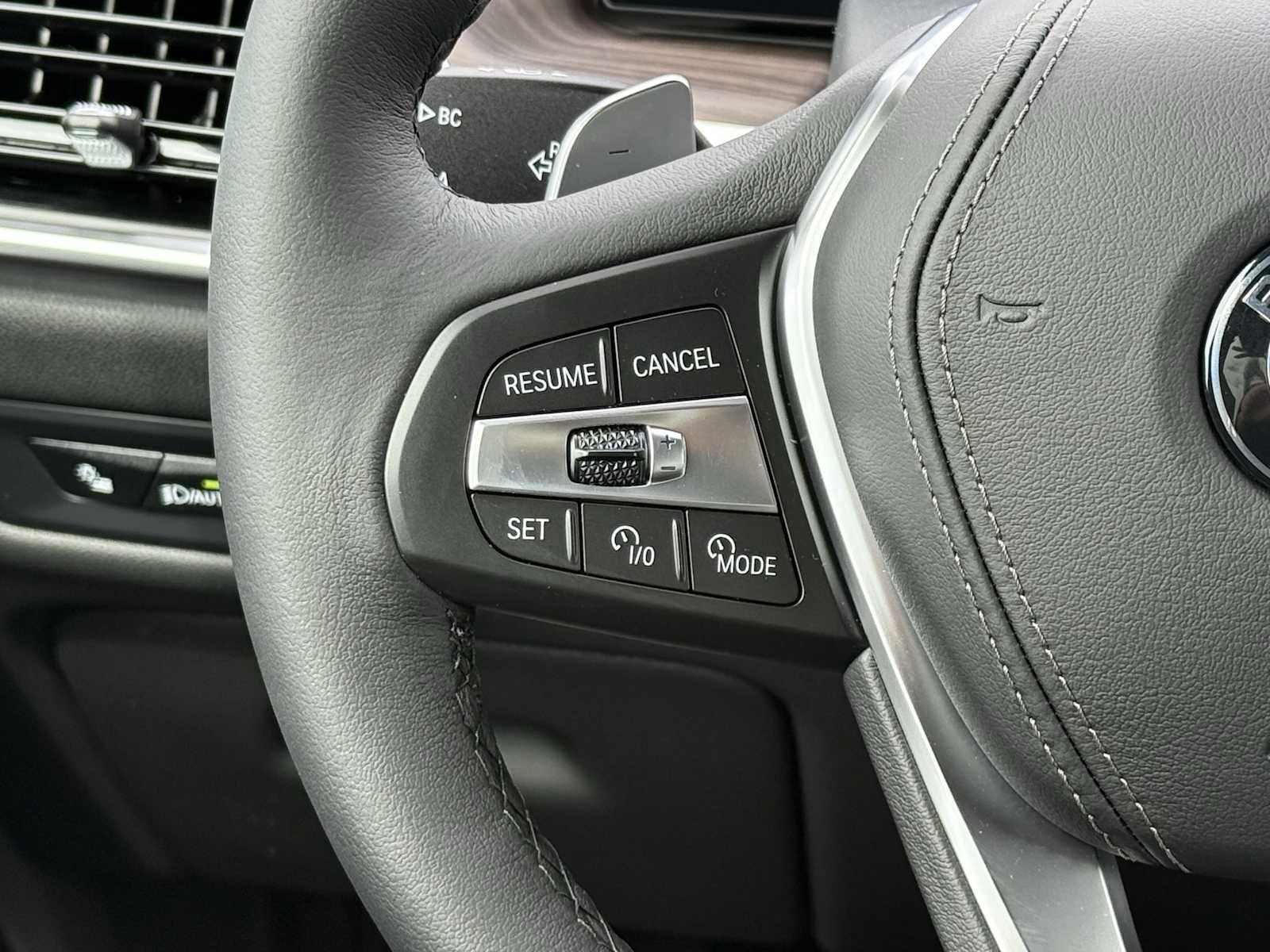 New 2026 BMW X5 xDrive40i w/ Climate Comfort Package image 16