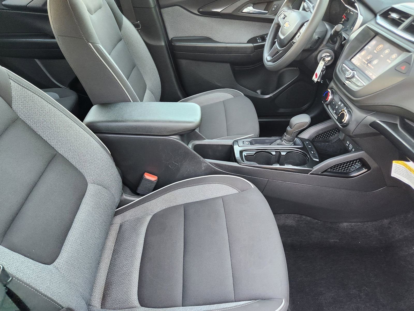 Used 2023 Chevrolet TrailBlazer LS image 15