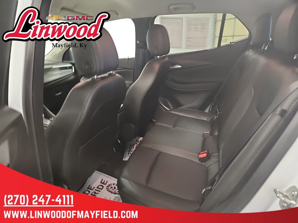 Used 2024 Buick Encore GX Sport Touring image 11