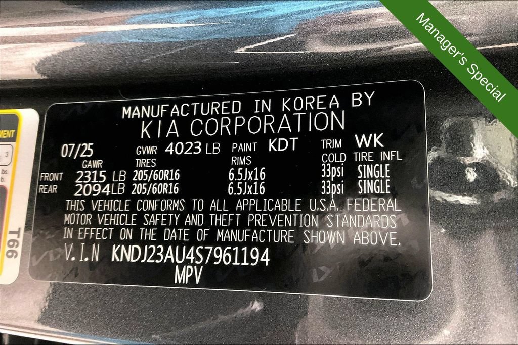 Used 2025 Kia Soul LX w/ LX Technology Package FWD image 39