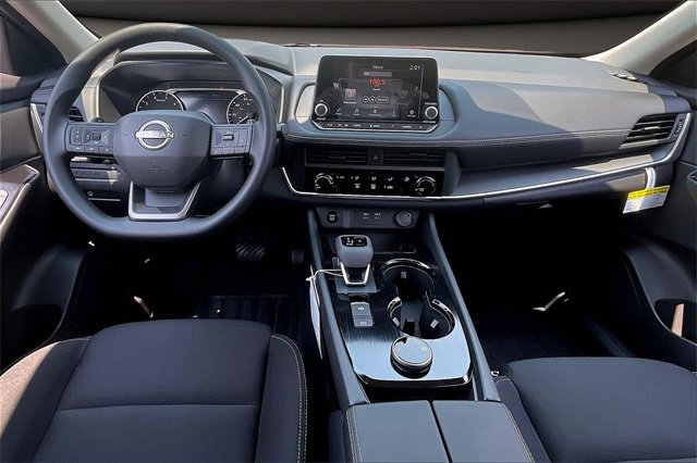 New 2026 Nissan Rogue S image 5