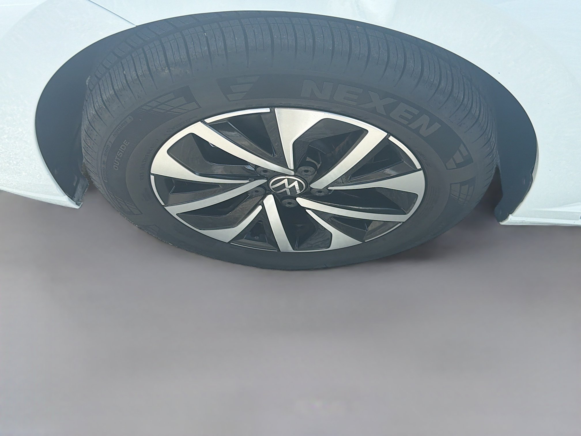 Certified 2025 Volkswagen Jetta S FWD image 35