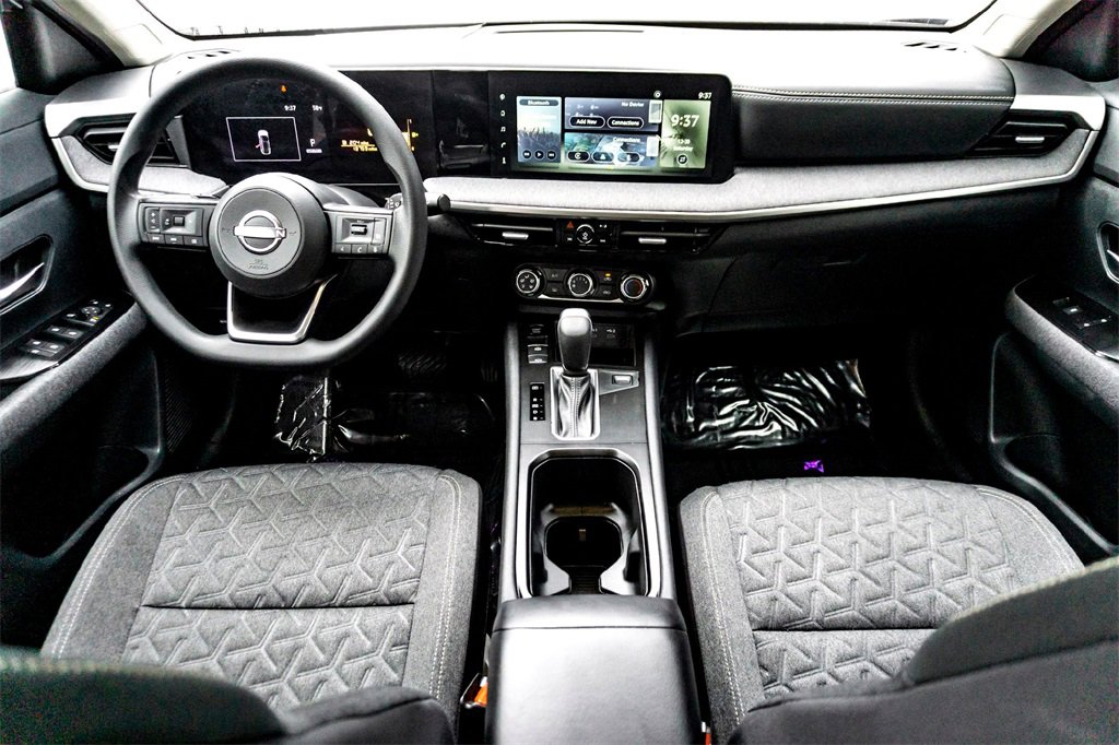 Used 2025 Nissan Kicks SV w/ Interior Electronics Package image 29