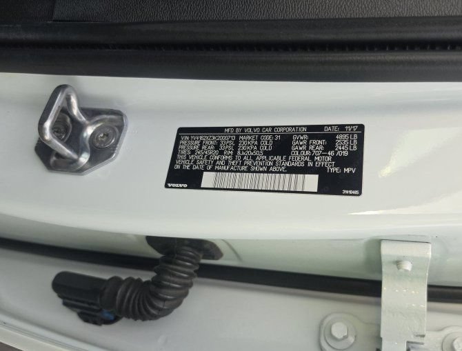 Used 2019 Volvo XC40 T5 R-Design AWD/4WD image 32