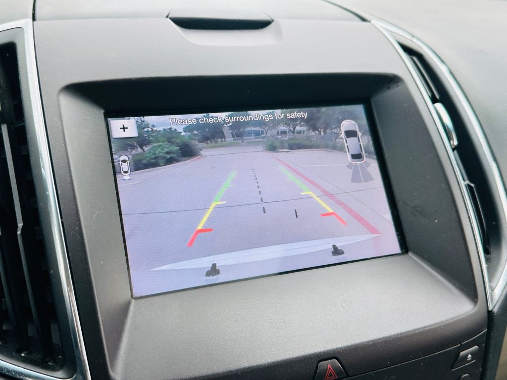 Used 2019 Ford Edge Titanium w/ Equipment Group 301A FWD image 25