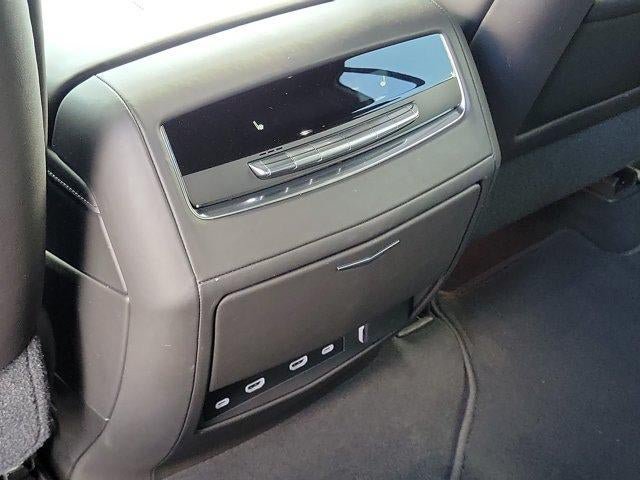 Used 2021 Cadillac Escalade Premium Luxury Platinum RWD image 16
