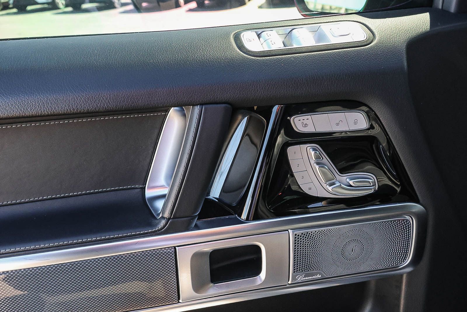 Used 2025 Mercedes-Benz G 550 image 37