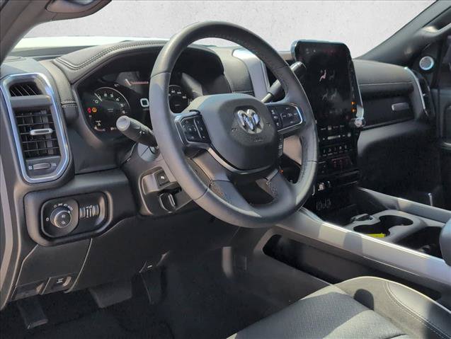 Used 2025 RAM 2500 Laramie AWD/4WD image 12