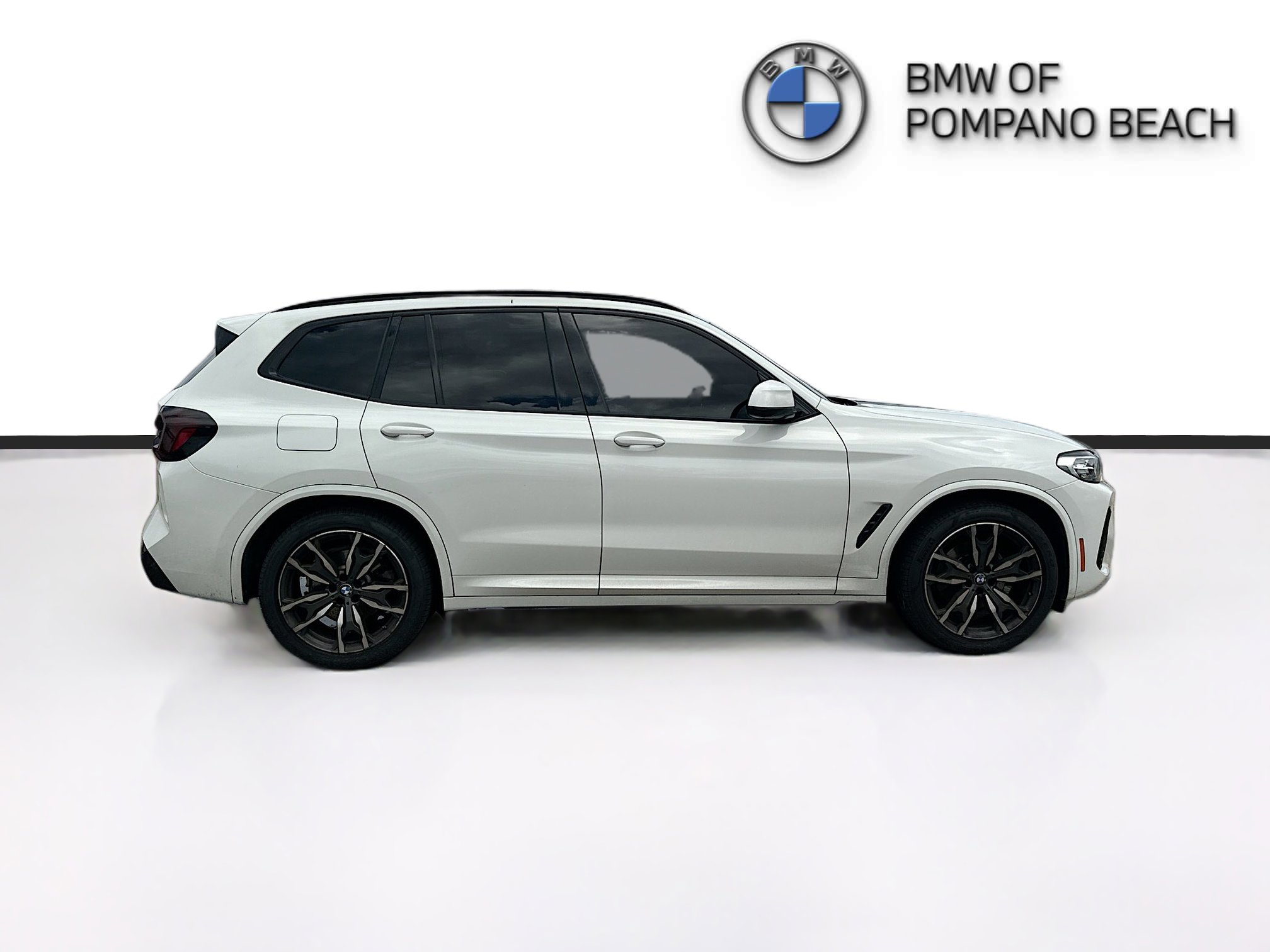 Used 2022 BMW X3 sDrive30i w/ M Sport Package 2 RWD image 7