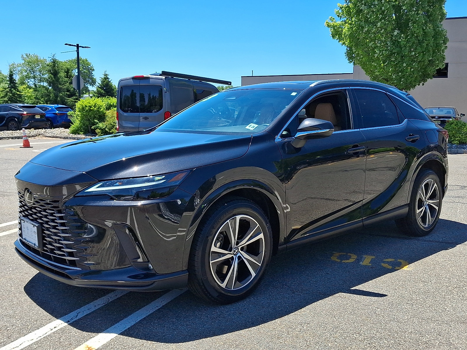 Certified 2023 Lexus RX 350 Premium w/ Accessory Package AWD/4WD image 3