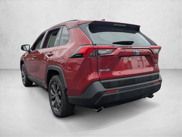 Used 2022 Toyota RAV4 XLE Premium AWD/4WD image 8