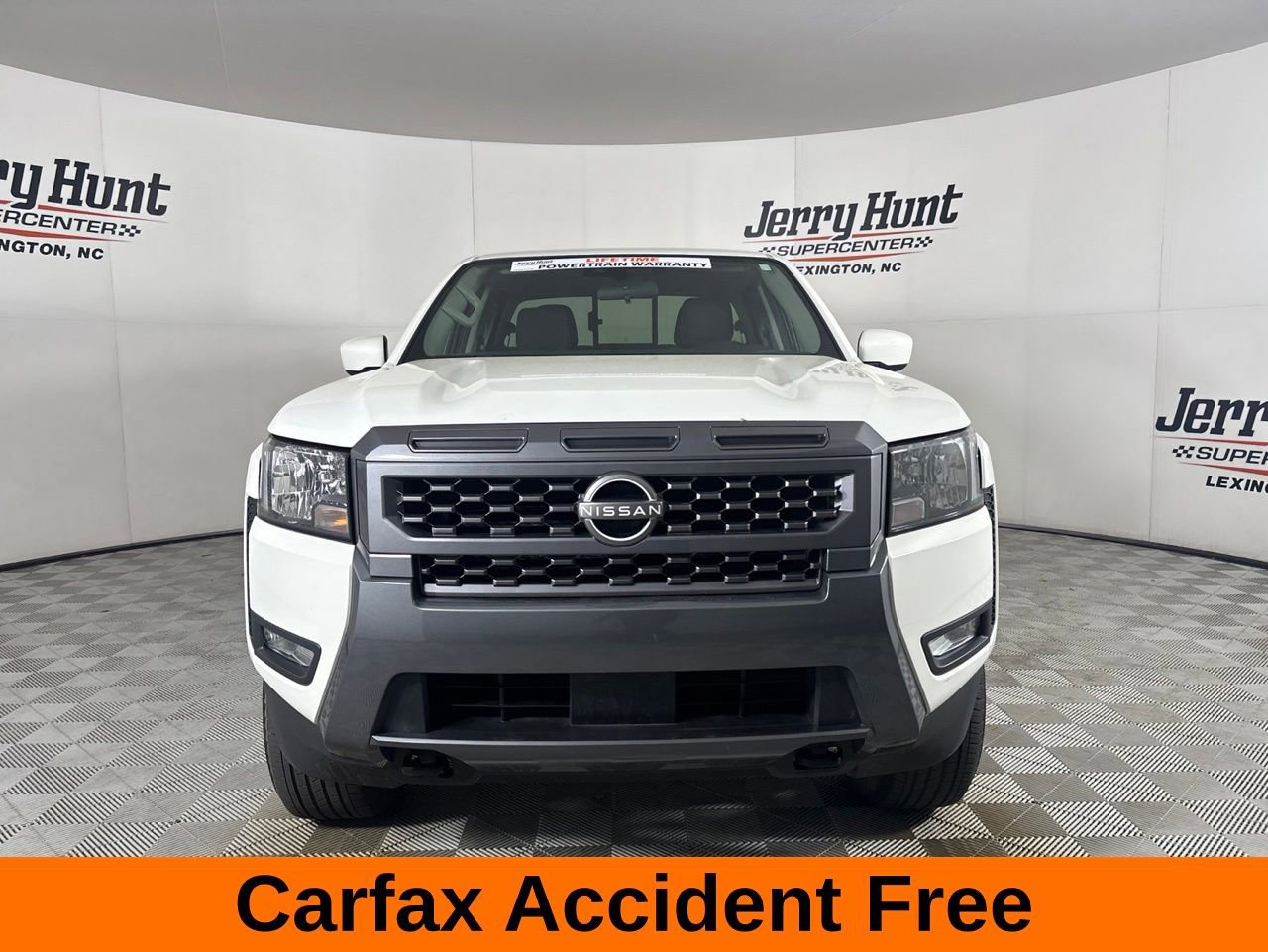 Used 2025 Nissan Frontier SV w/ SV Convenience Package AWD/4WD image 3