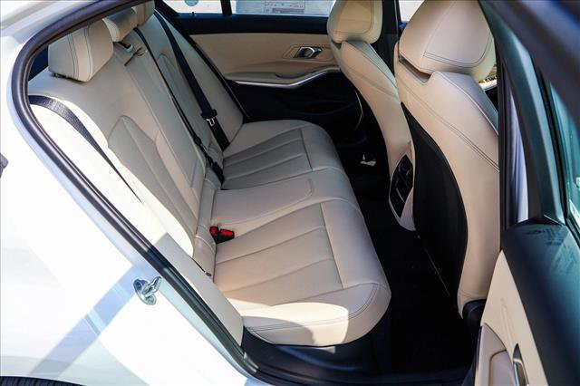 Certified 2025 BMW 330i xDrive Sedan w/ Convenience Package image 24