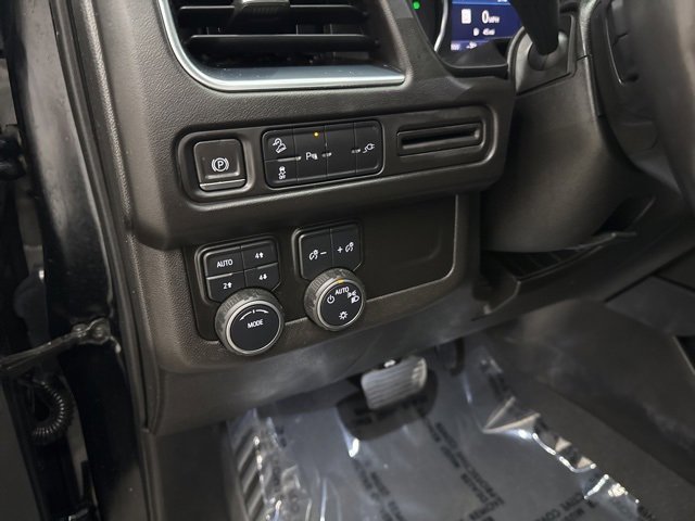 Used 2021 Chevrolet Tahoe Z71 w/ Rear Media and Nav Package image 11
