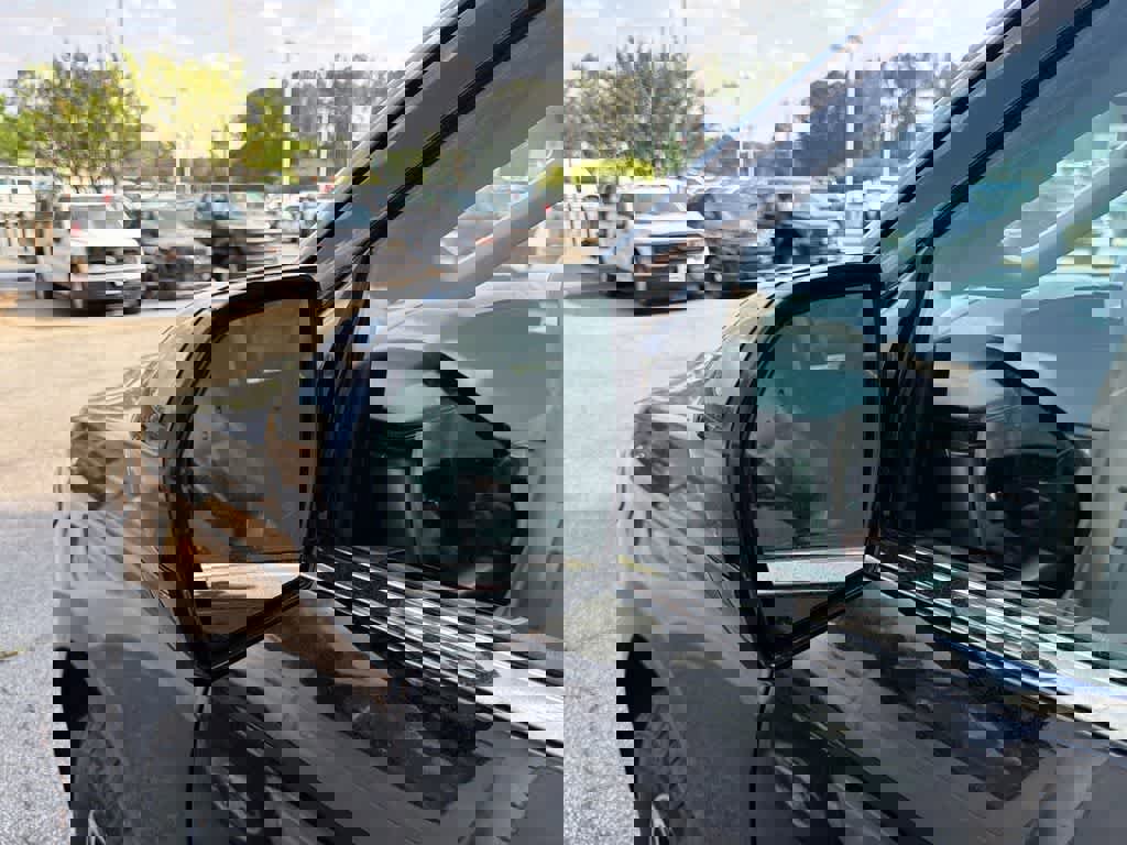 Used 2024 Ford Expedition XLT AWD/4WD image 10