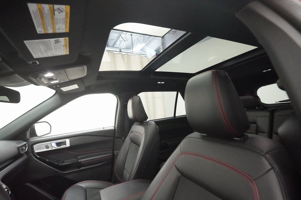 Used 2023 Ford Explorer ST-Line w/ Class IV Trailer Tow Package image 32