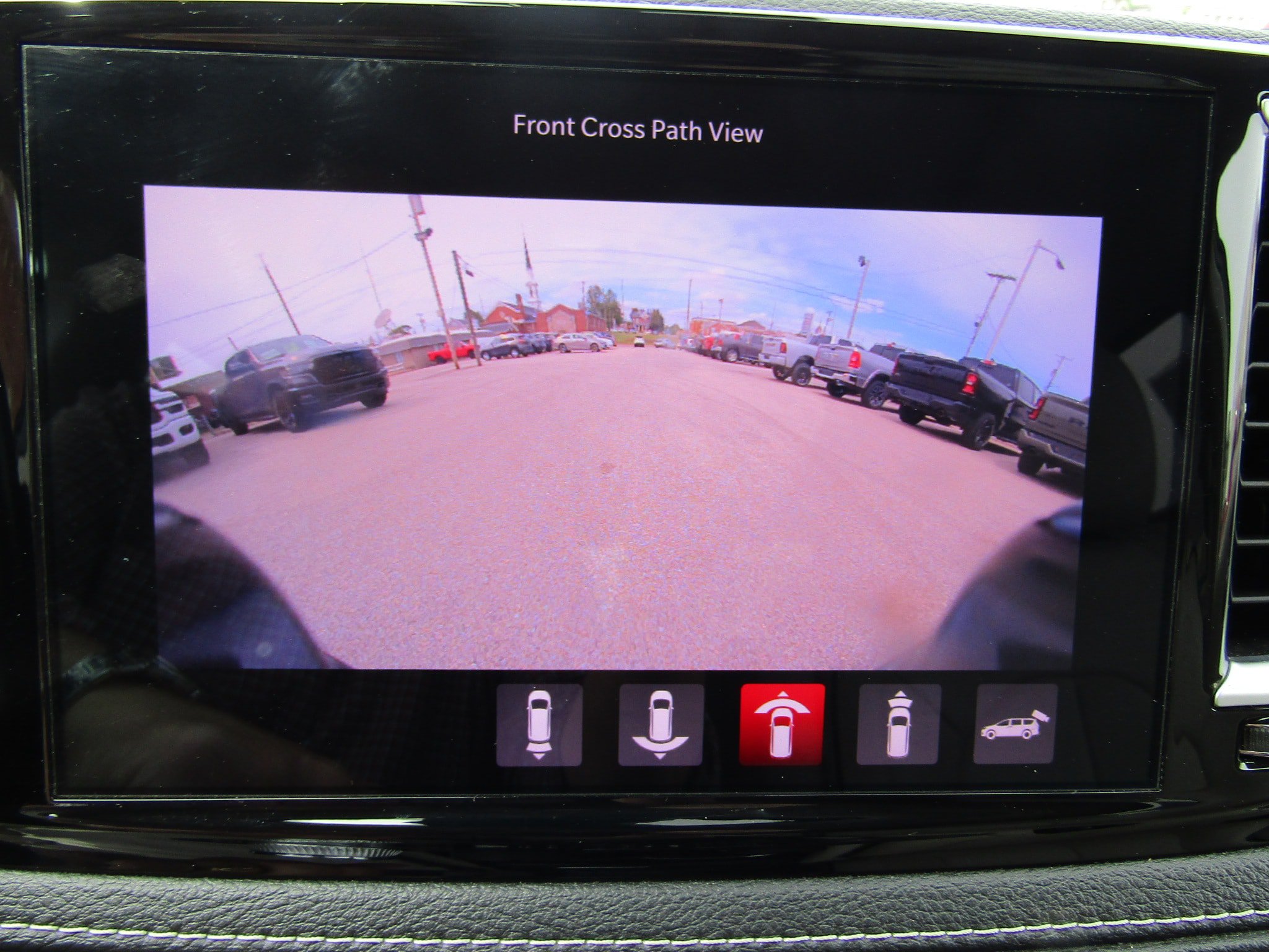 Used 2021 Chrysler Pacifica Limited w/ Premium & Safety Sphere Group AWD/4WD image 34