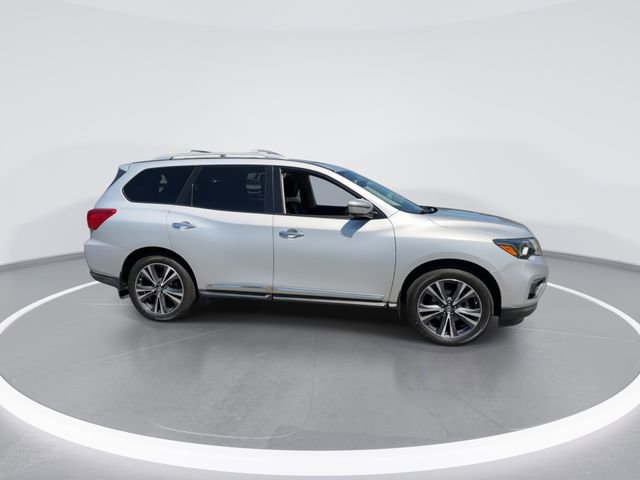 Used 2018 Nissan Pathfinder Platinum AWD/4WD image 9