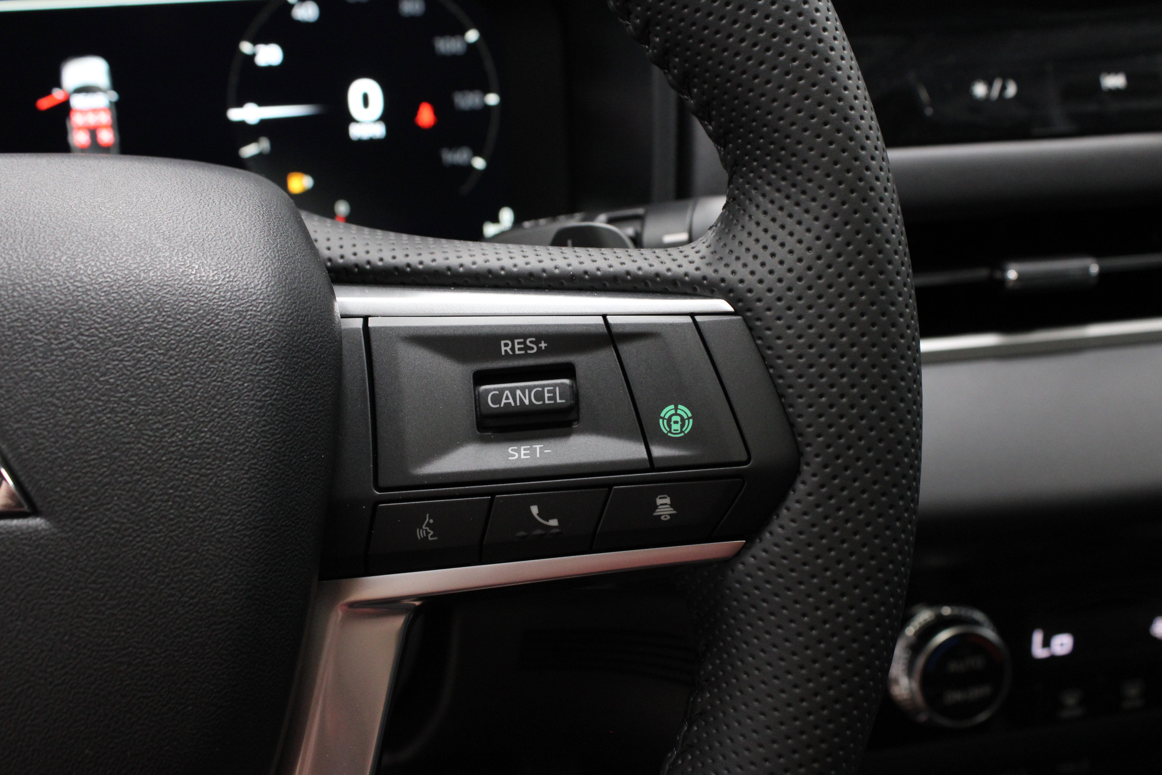 New 2025 Mitsubishi Outlander SE image 23