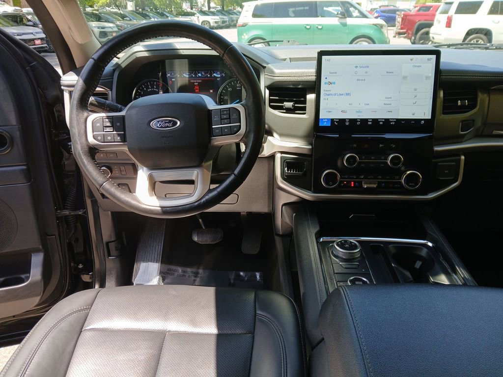 Used 2024 Ford Expedition Max XLT AWD/4WD image 14