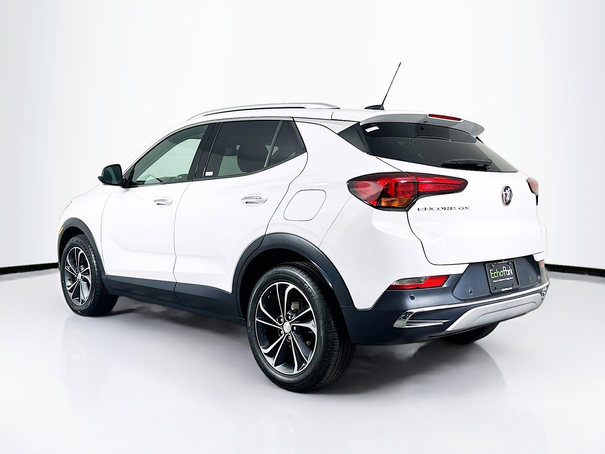 Used 2022 Buick Encore GX Essence w/ Advanced Technology Package FWD image 5