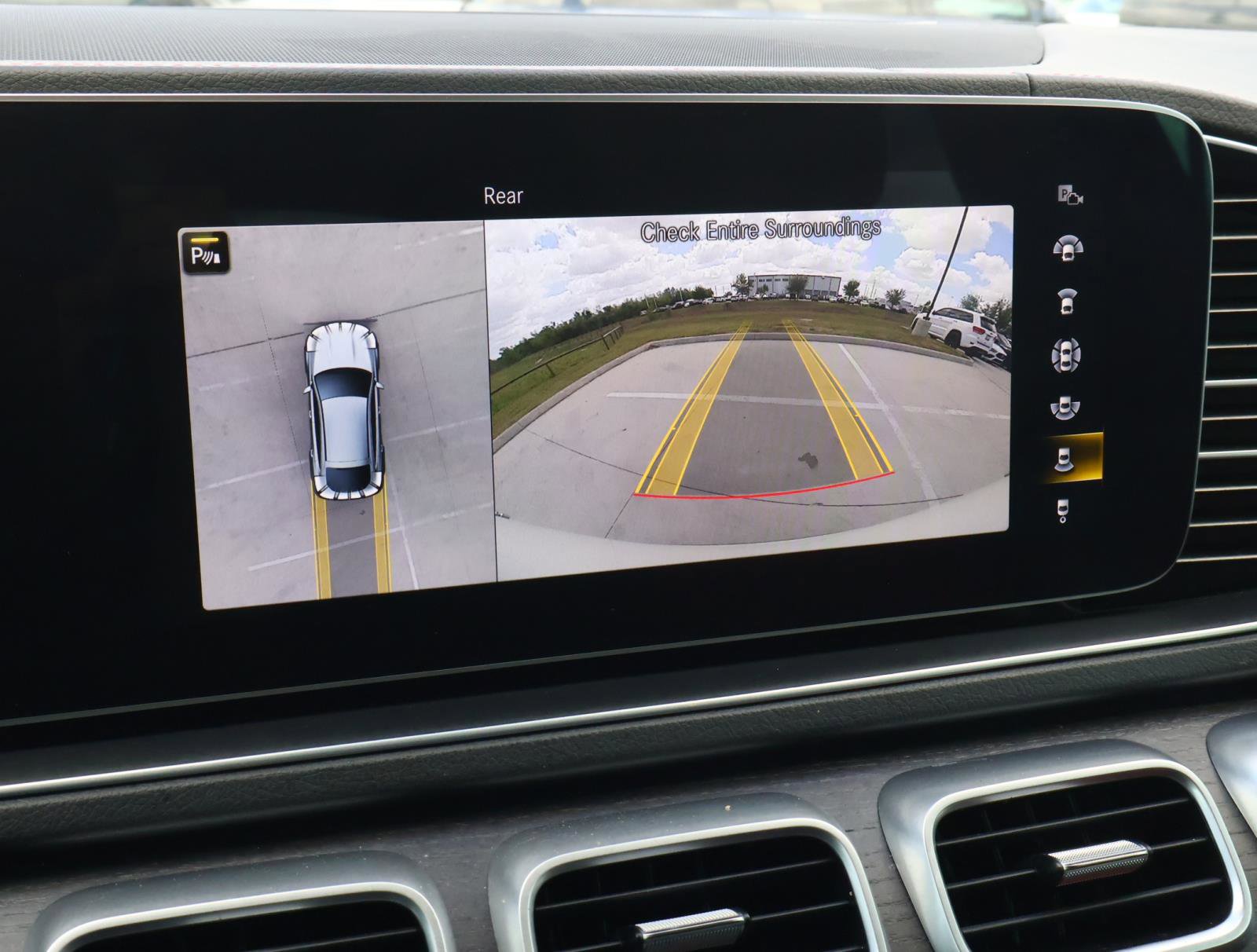 Used 2022 Mercedes-Benz GLE 53 AMG 4MATIC Coupe image 30