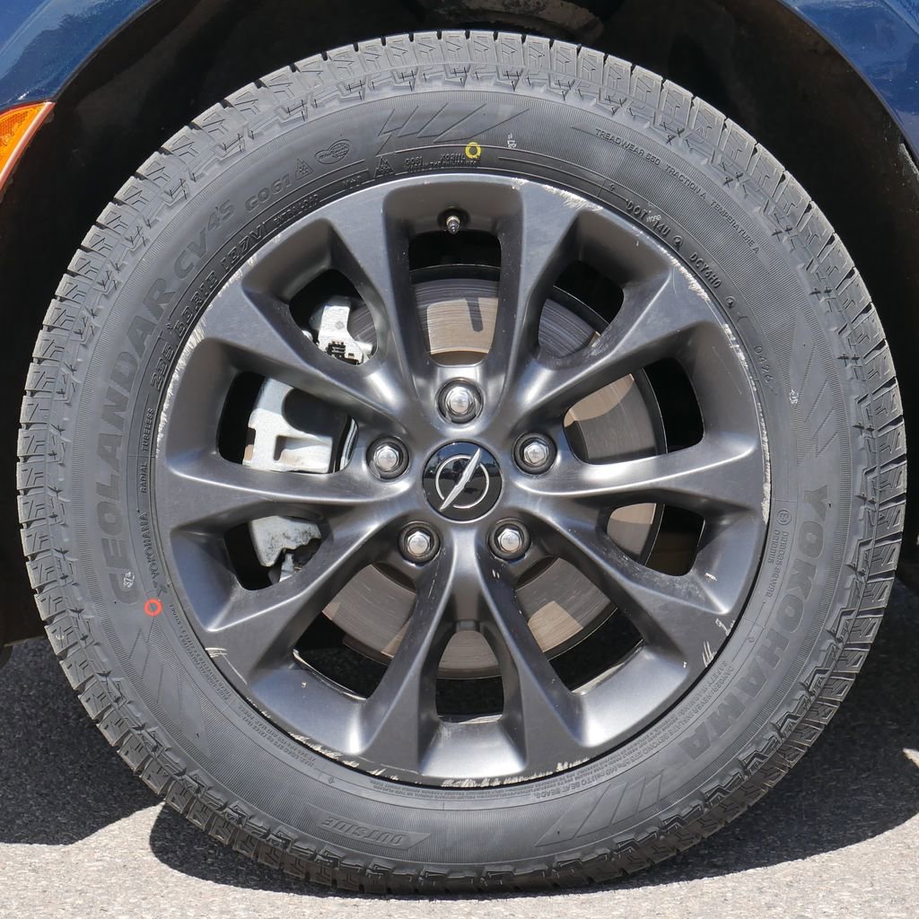 Used 2021 Chrysler Pacifica Touring-L w/ S Appearance Package FWD image 16
