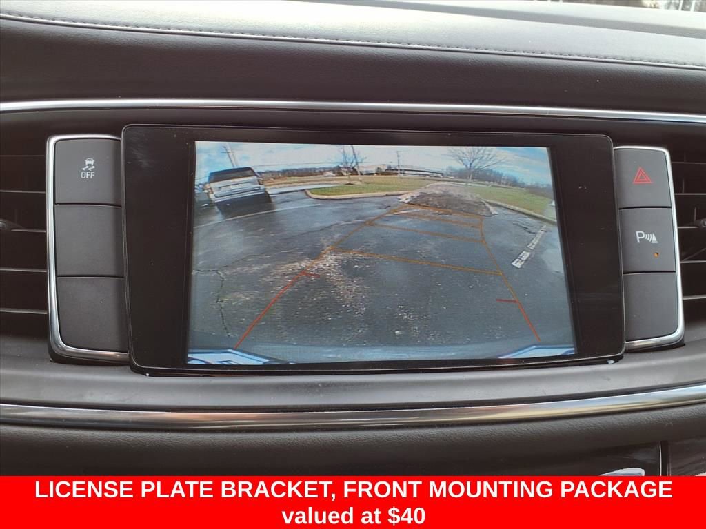 Used 2019 Buick Enclave Essence image 8