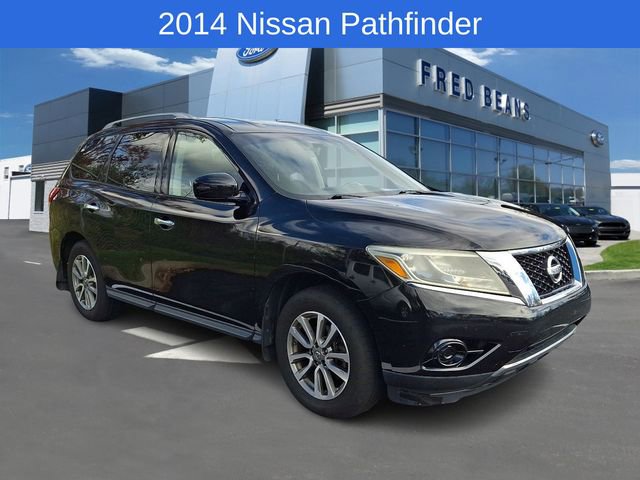 Used 2014 Nissan Pathfinder SV w/ Trailer Tow Package
