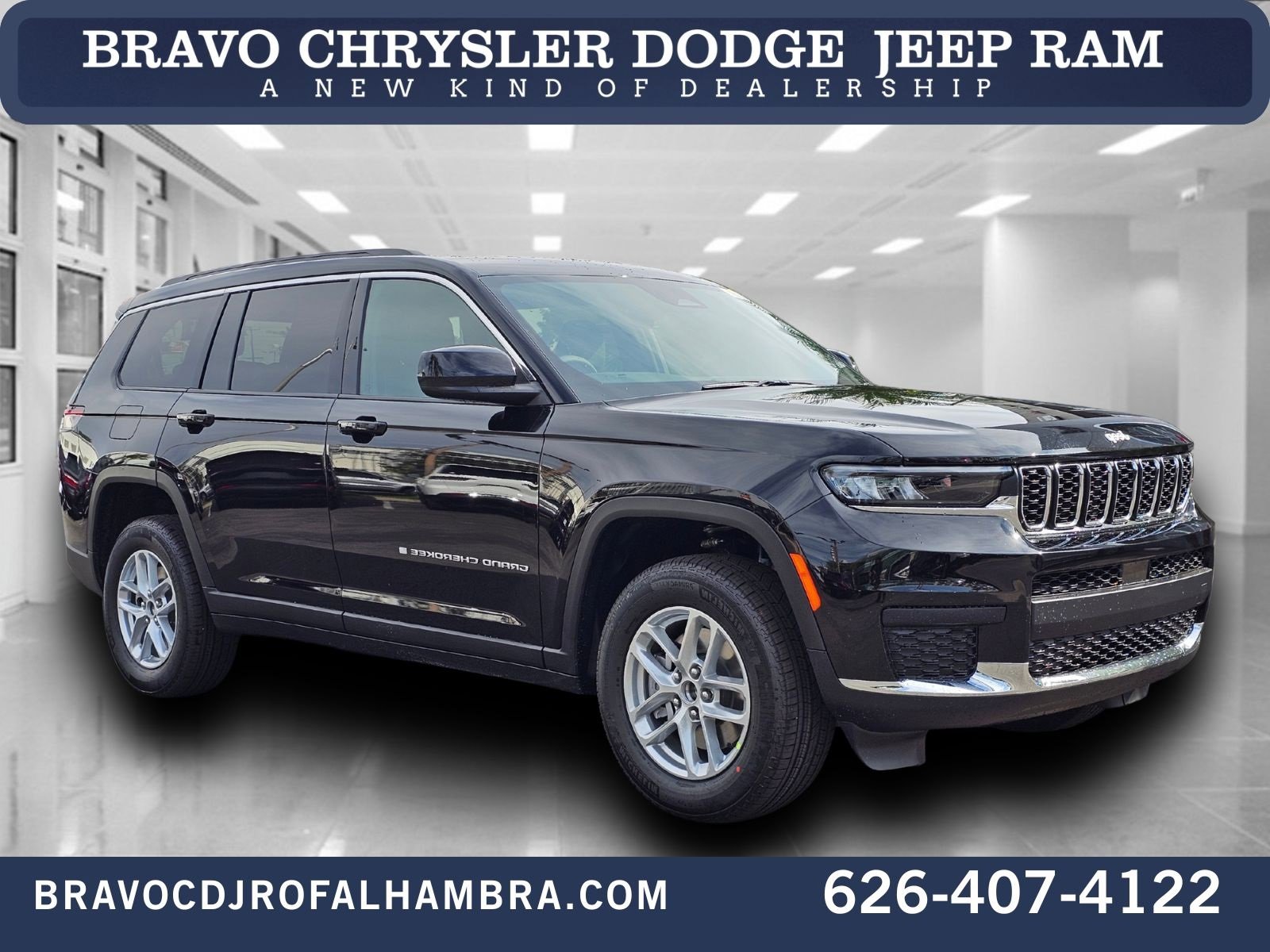New 2025 Jeep Grand Cherokee L Laredo image 1
