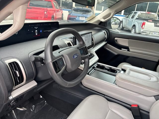Used 2025 Ford Expedition Active AWD/4WD image 68