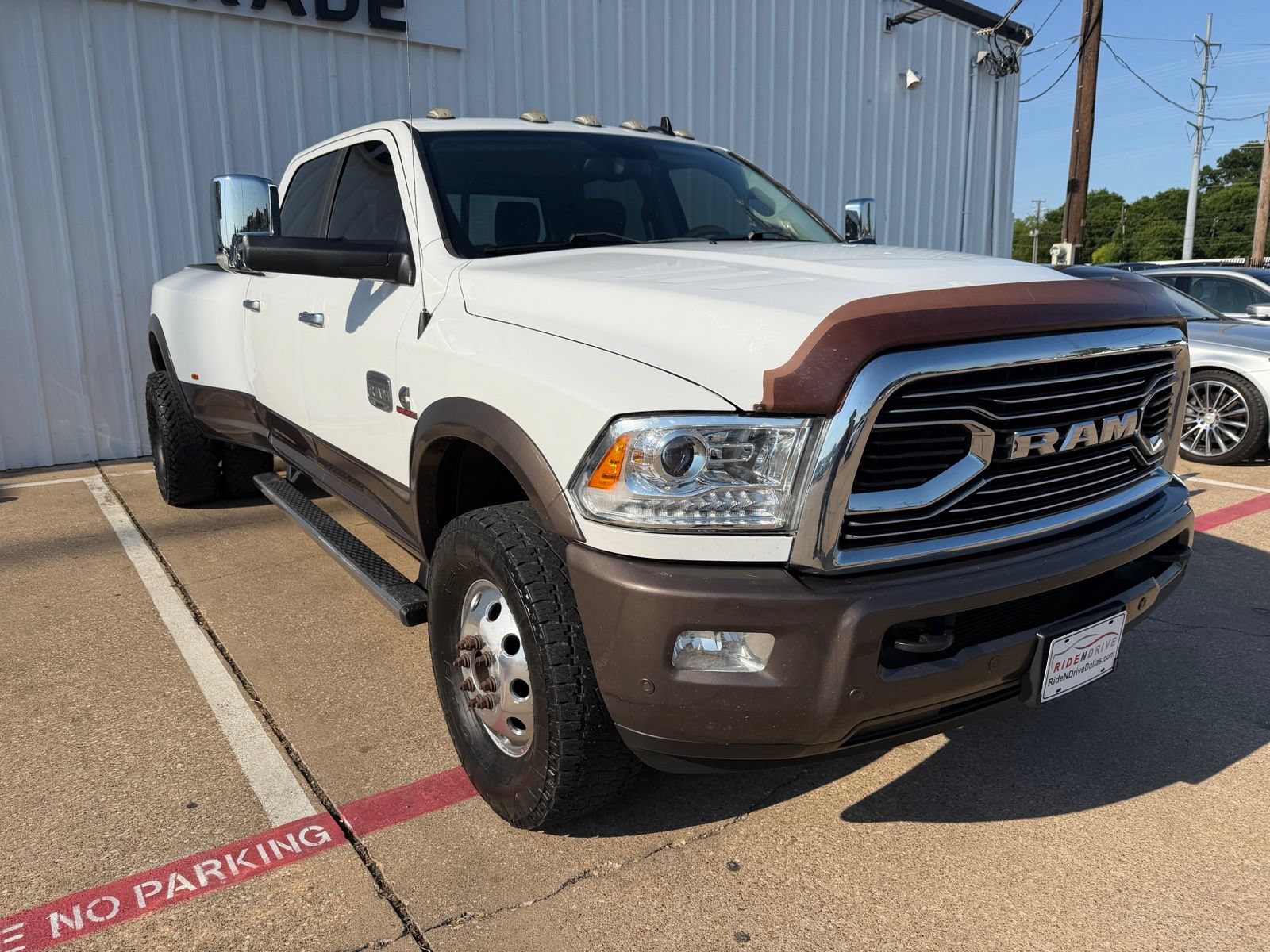Used 2018 RAM 3500 Laramie Longhorn AWD/4WD image 8
