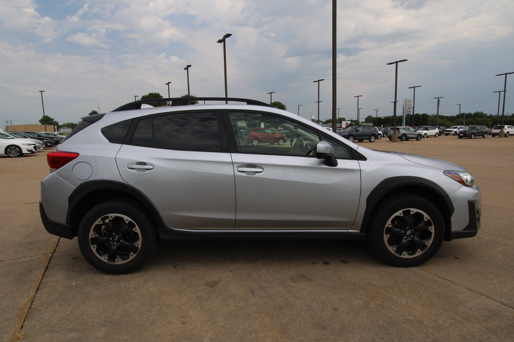 Used 2022 Subaru Crosstrek 2.0i Premium AWD/4WD image 4