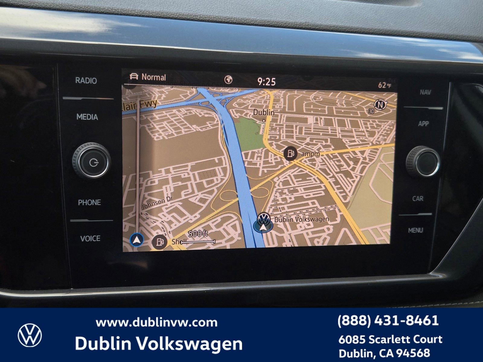Used 2022 Volkswagen Taos SEL AWD/4WD image 14
