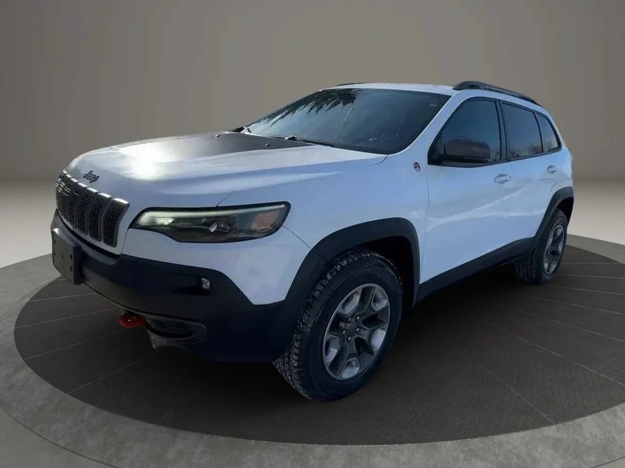 Used 2019 Jeep Cherokee Trailhawk AWD/4WD image 23