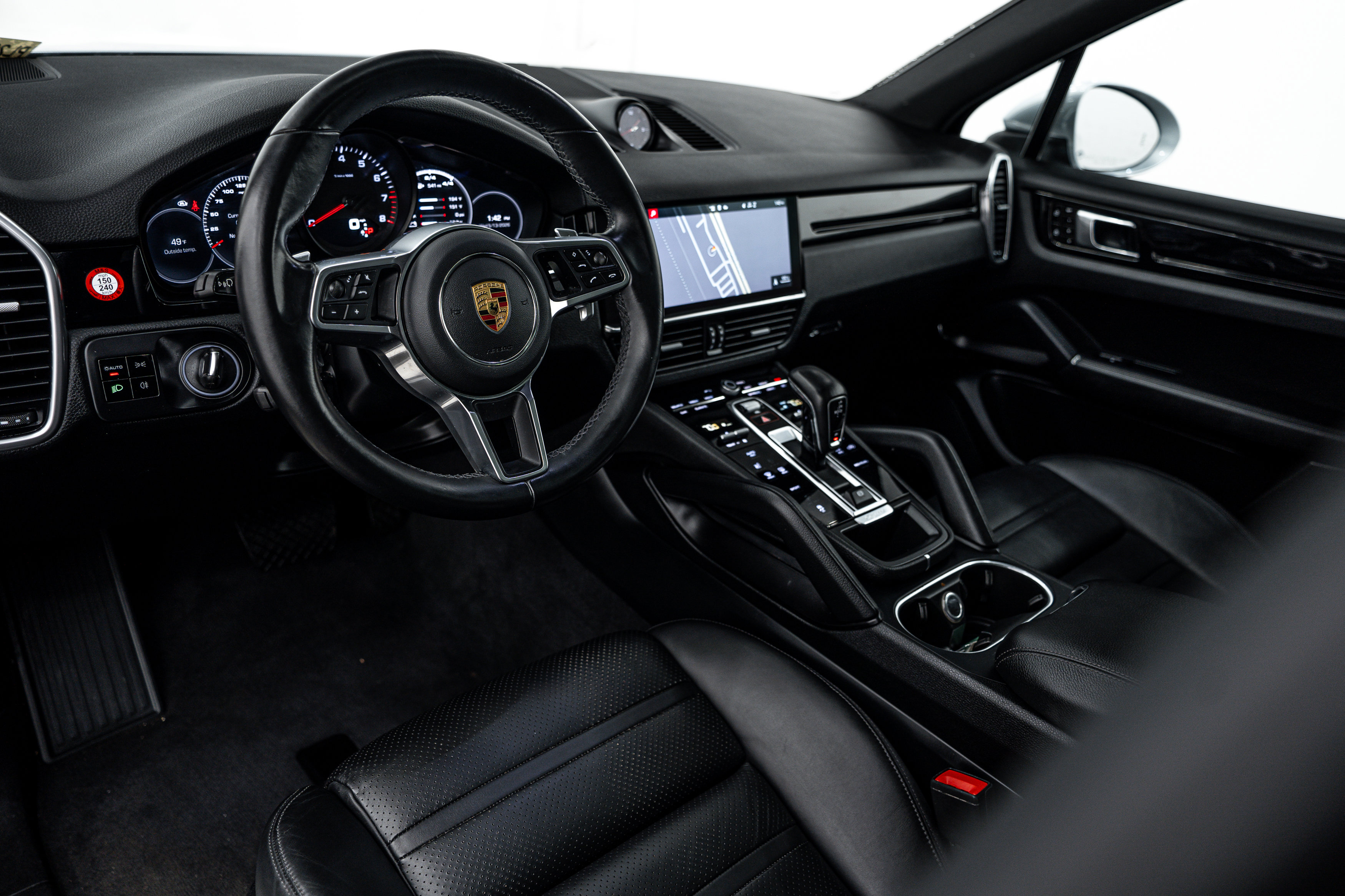 Certified 2020 Porsche Cayenne AWD/4WD image 4