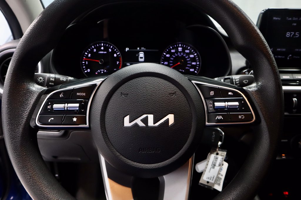 Used 2024 Kia Forte LXS w/ LXS Technology Package FWD image 30